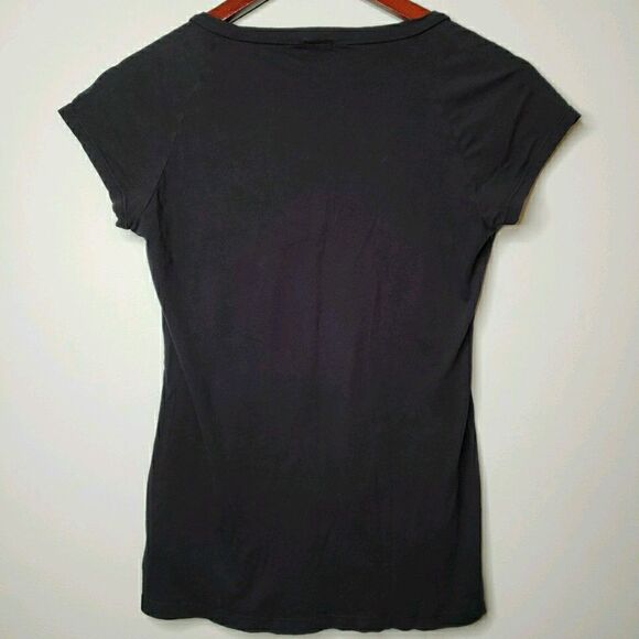 Giraffe V-Neck T-Shirt Black Gray Tonal Lightweight Tee Womens Juniors Sz Medium - Picture 11 of 11